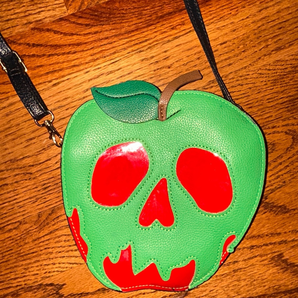 Snow White poison apple purse.